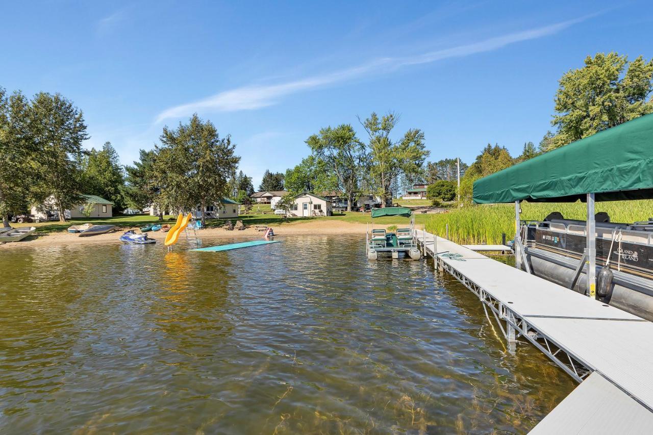 Blue Moon Resort & Motel Hill City Exteriör bild